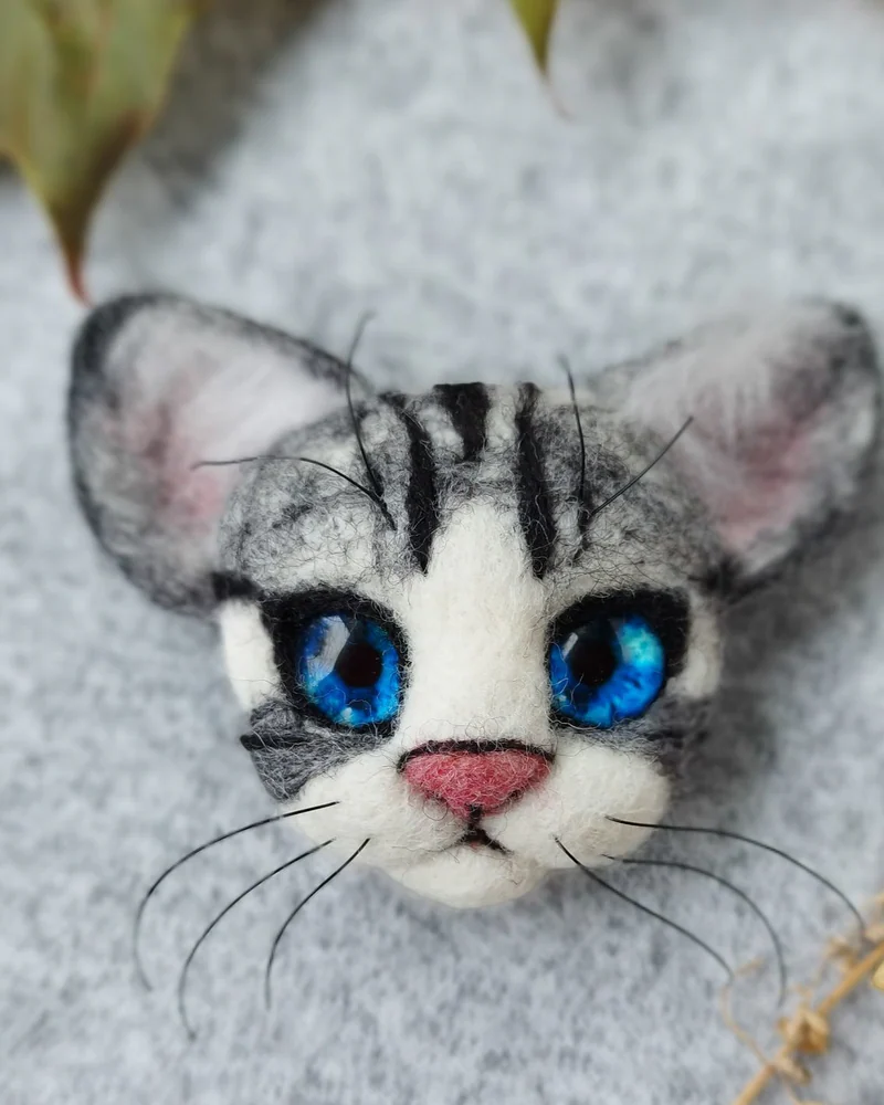 Брошь из шерсти котик, кот, брошка серый котенок
