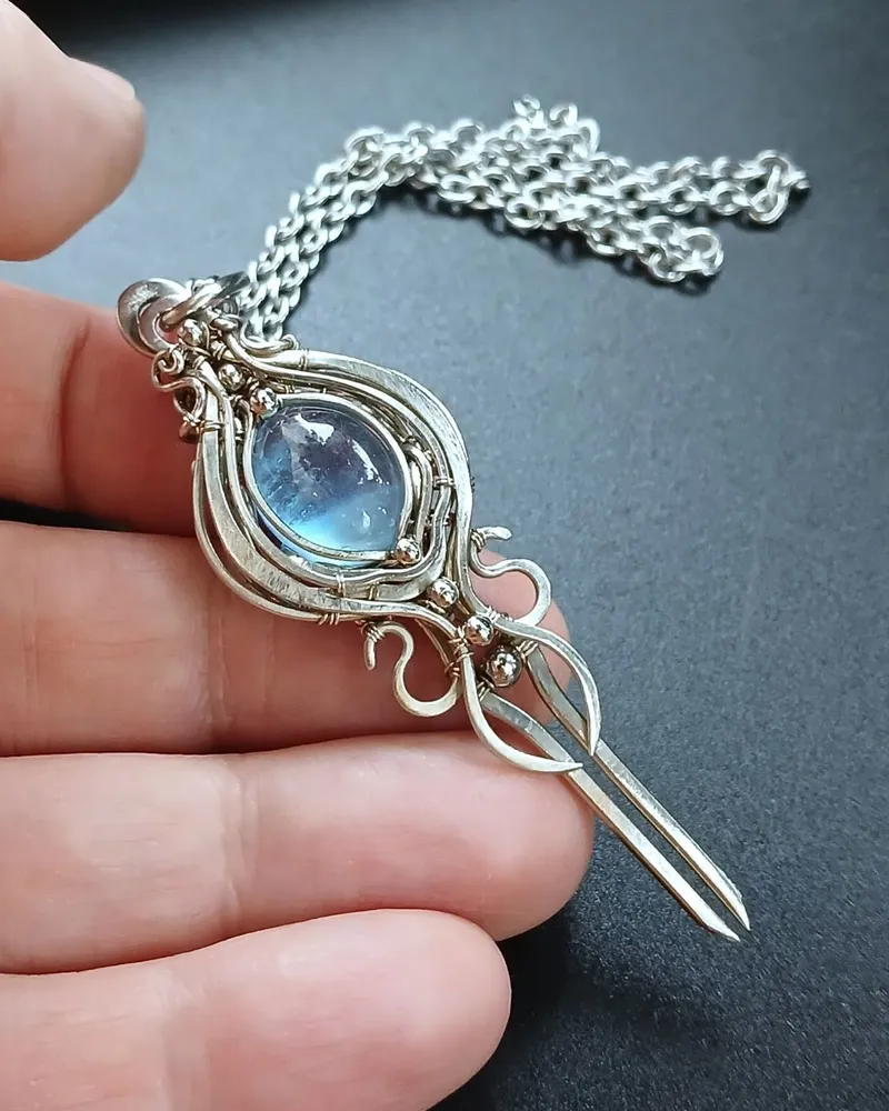 Кулон с аквамарином голубой "Magic key" — Аквамарин
