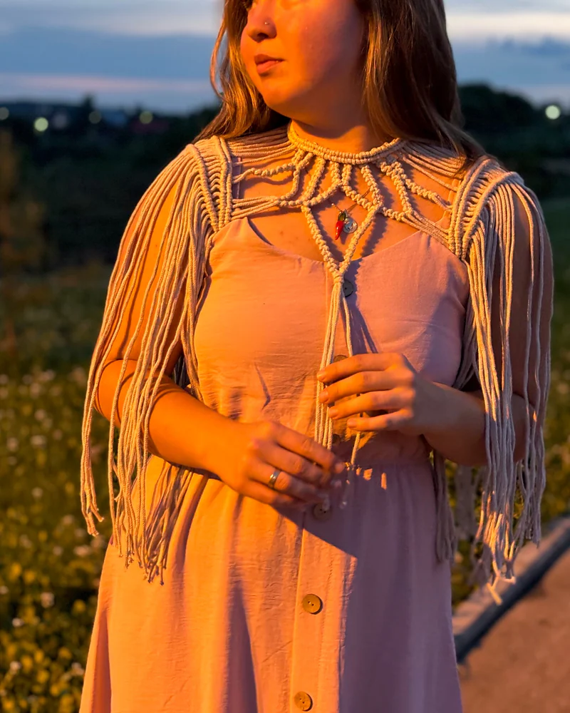 Плечики макраме с бахромой — Основной