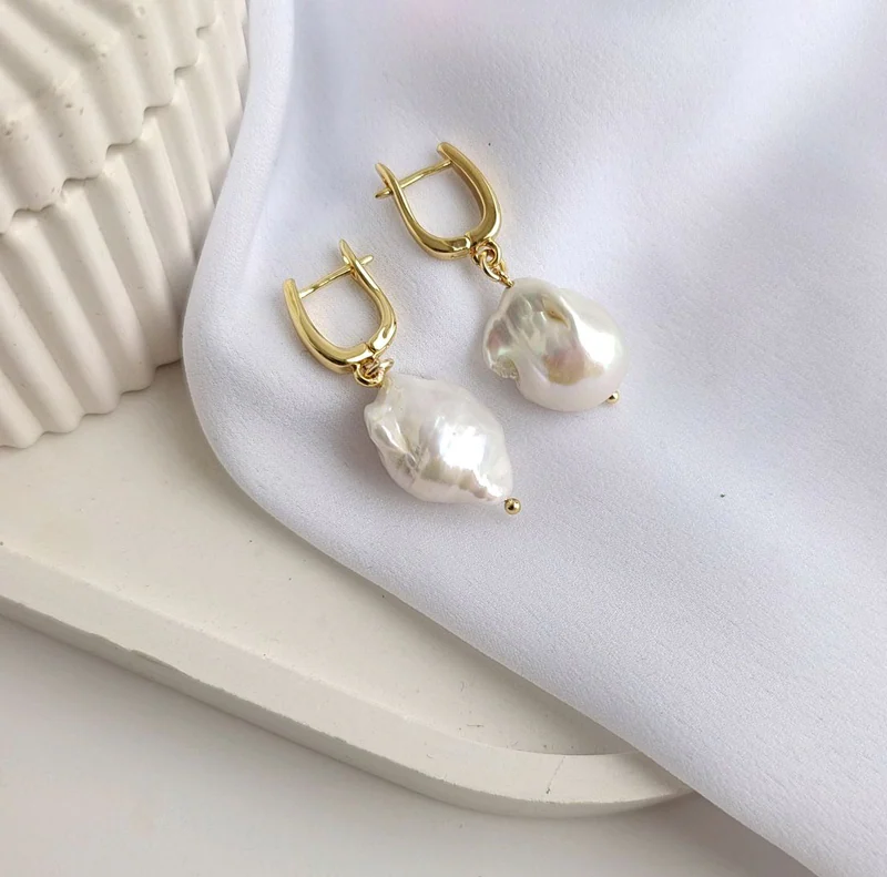 Серьги с барочным культивированным жемчугом