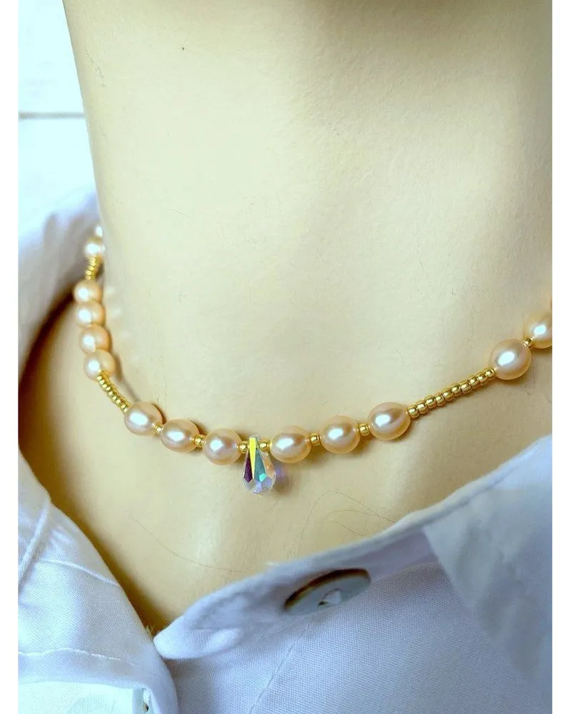 Жемчужное колье — персиковое с золотистой каплей Swarovski