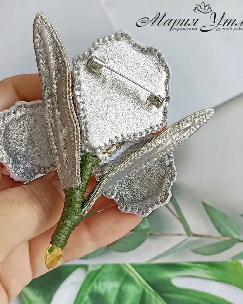 Брошь «Ирис», розовая