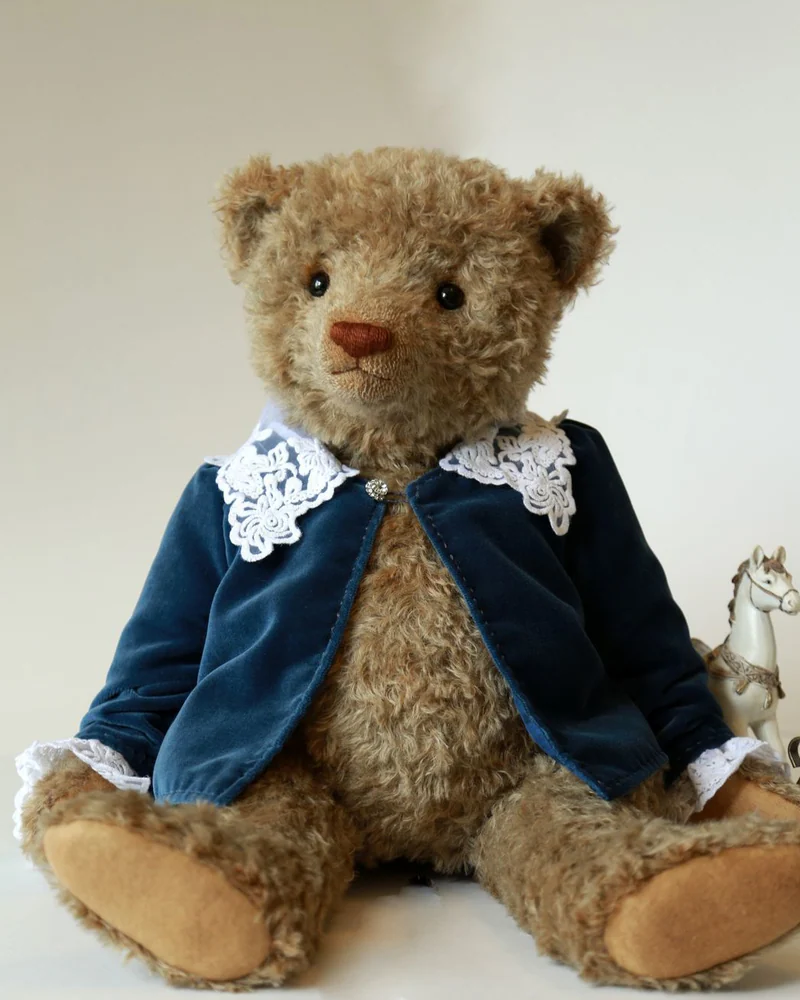 Bear — коричневый
