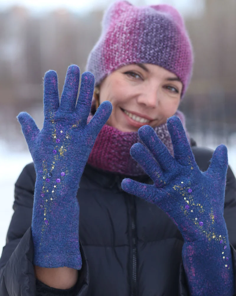 Валяные длинные перчатки "Салют"