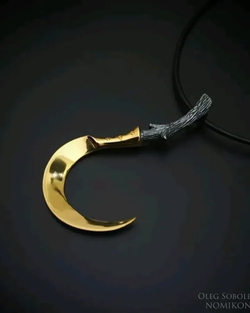 Серп Мары из серебра с золочением — Основной