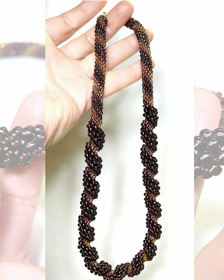 Колье из бисера «Сияние аметиста» 45 см