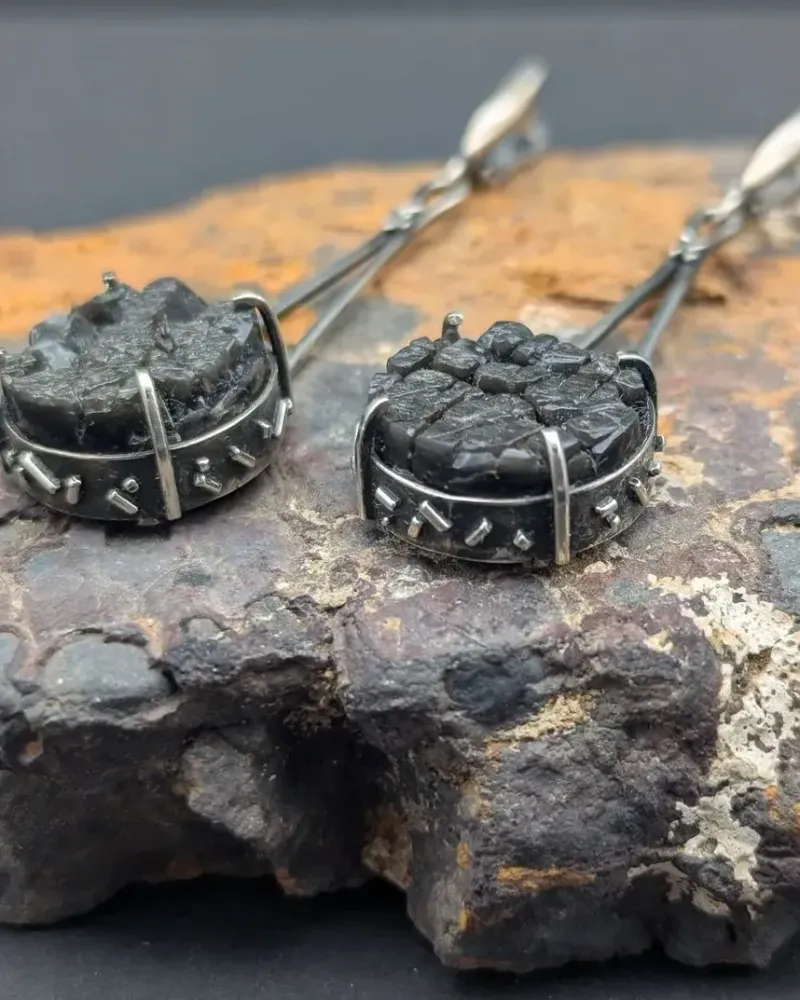 Серьги длинные с обсидианом — Основной