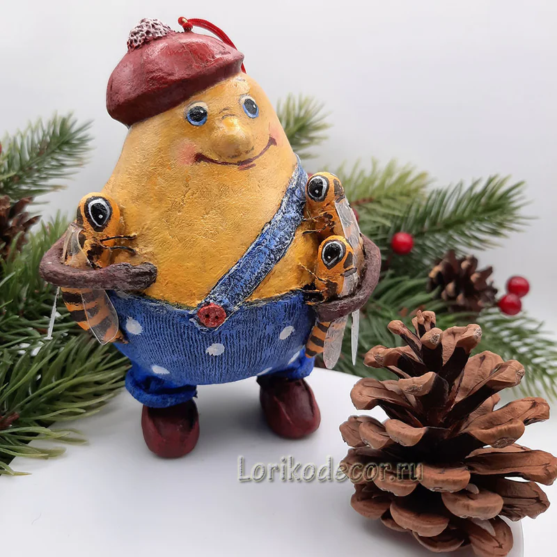 Ёлочная игрушка «ГРУША В ШТАНАХ С ОСАМИ-2»