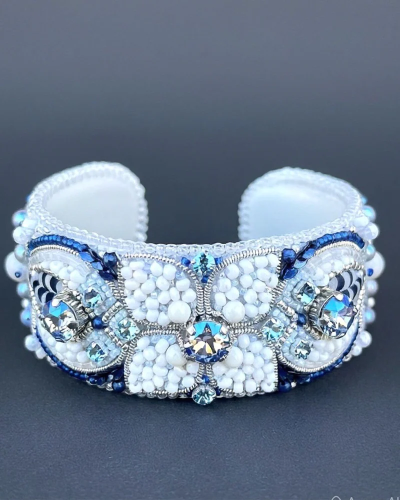 Браслет с кристаллами, белый