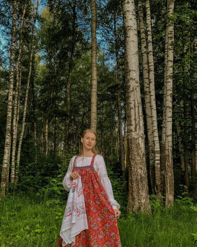 Сарафан русский народный, красный
