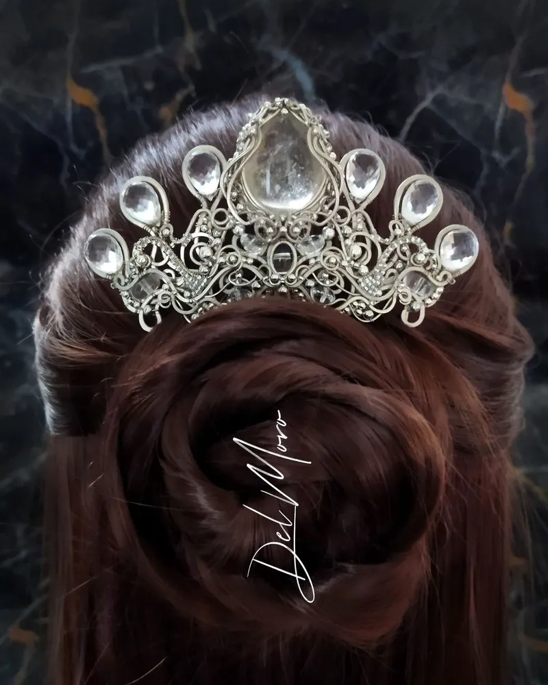 Гребень с камнем корона свадебный под серебро "White Queen" — серебристый