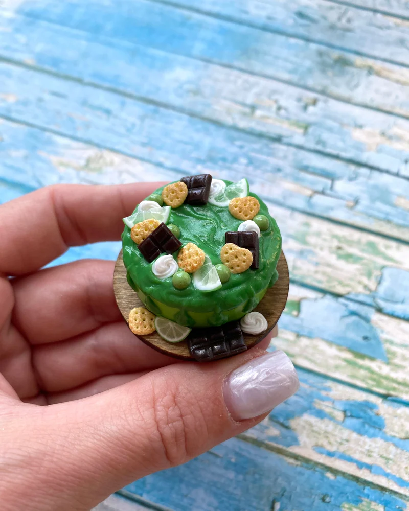Кукольная еда «Миниатюрный торт 💚»