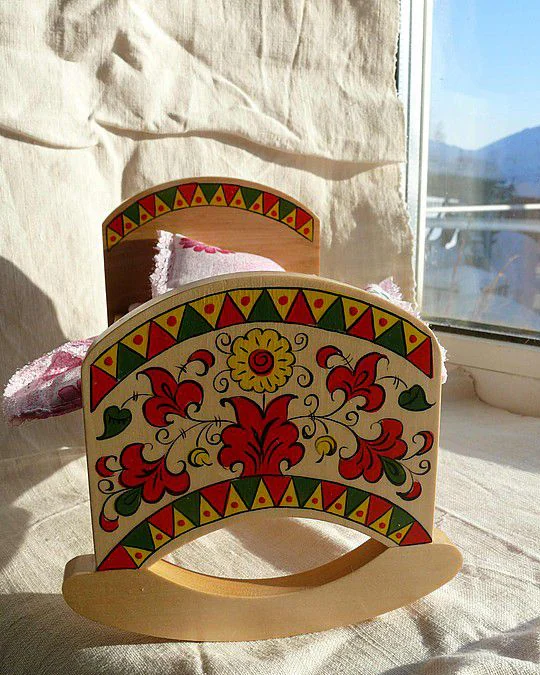 Кроватка для куклы «Райская птичка»