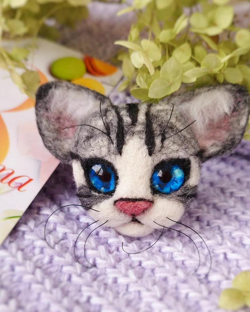 Брошь из шерсти котик, кот, брошка серый котенок