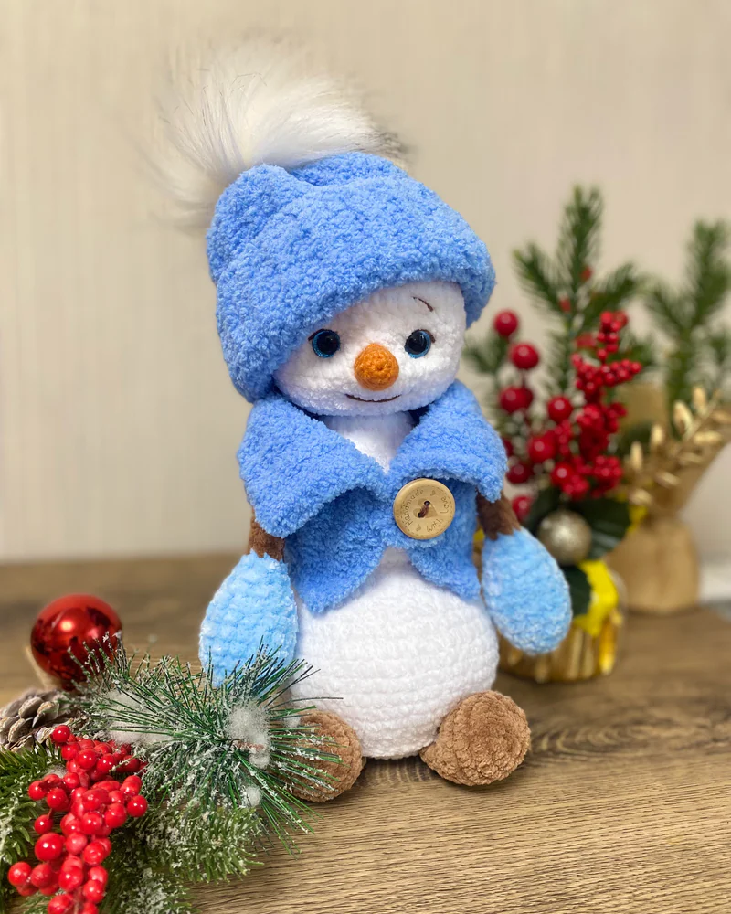 Вязаная игрушка Вязаный снеговик амигуруми