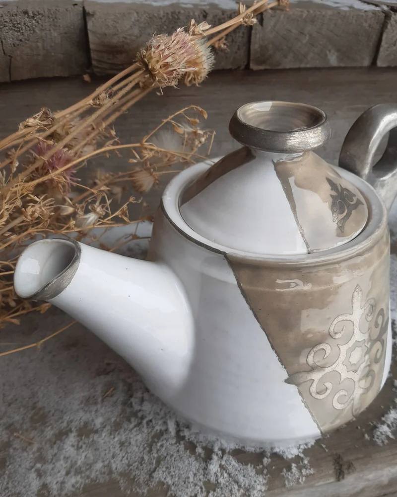 Чайный набор с росписью серебром: чайник и 2 чашки