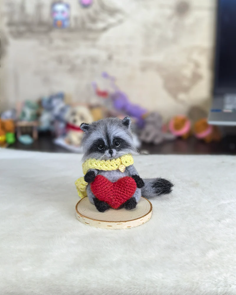 Вязаная игрушка Енот — Енот