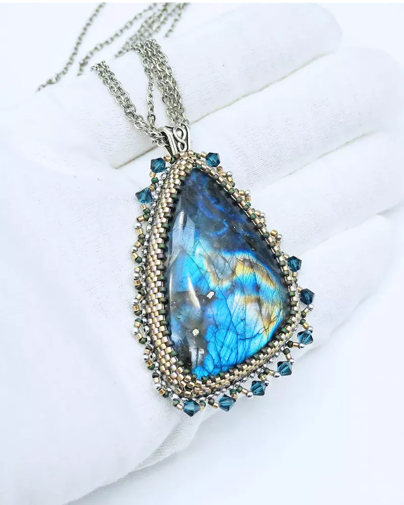 Авторский кулон с лабрадором и Swarovski