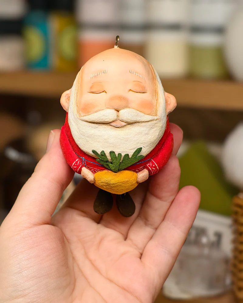 Ватная ёлочная игрушка "Дедушка с репкой"