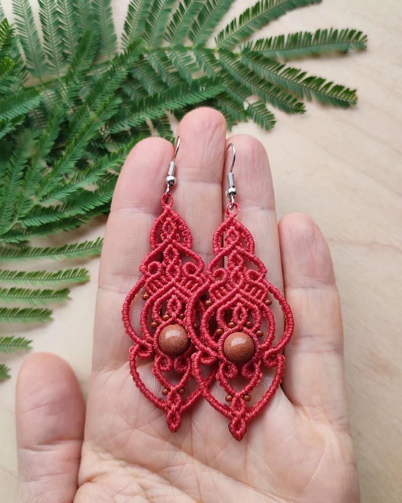 Серьги макраме «Винтаж» — Красные