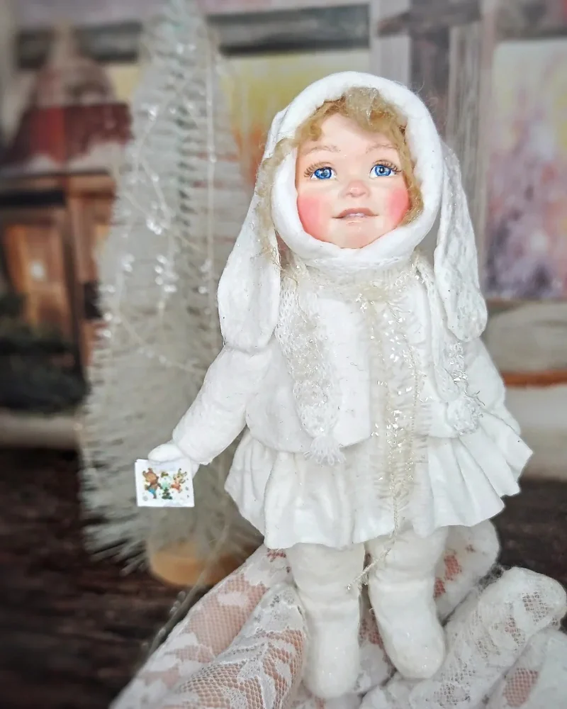 Ватная игрушка "Девочка в костюме зайки"