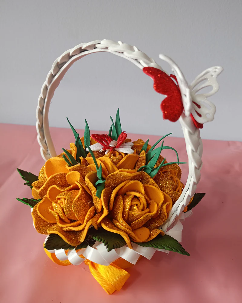 МИНИ БУКЕТ в корзинке.
