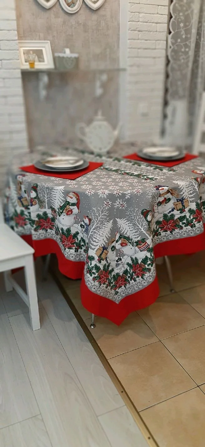 Новогодняя скатерть, салфетки, передник