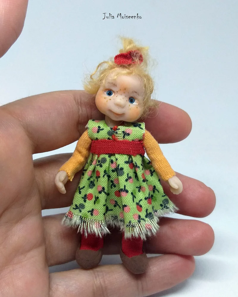 Кукла Девочка
