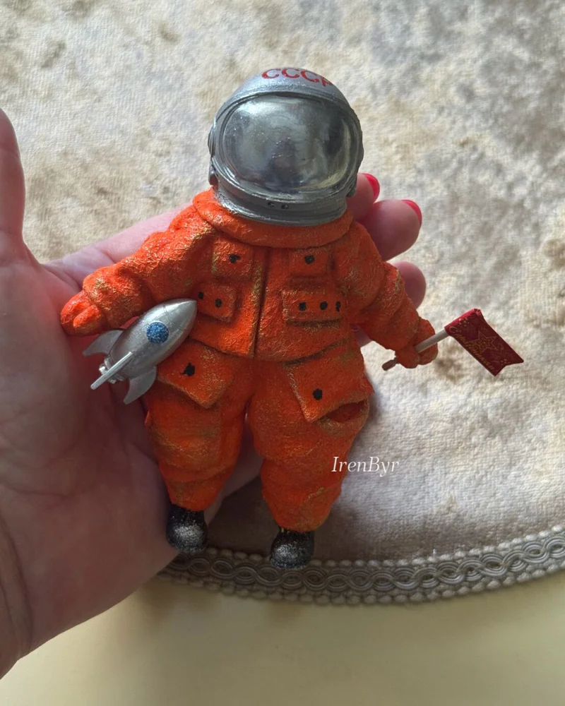 Ватная игрушка Космонавт