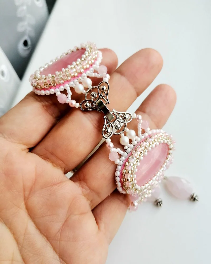 Комплект браслет и серьги из розового кварца
