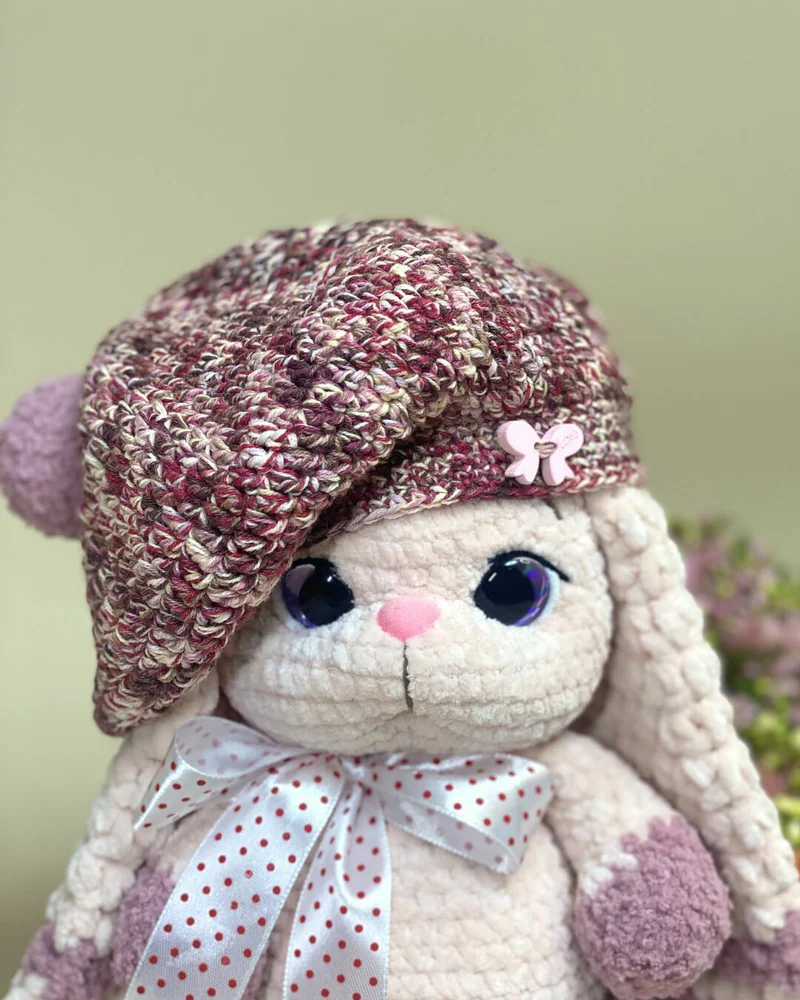 Вязаная зайка амигуруми