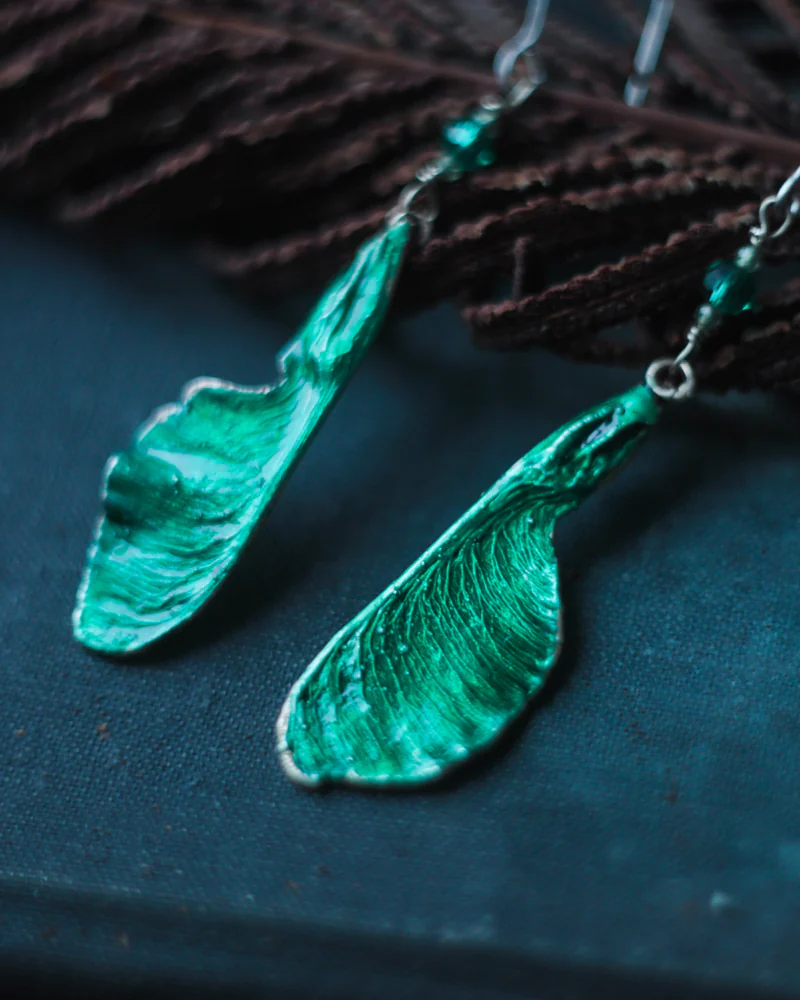Серьги из крылаток клена, медь, серебрение голубой