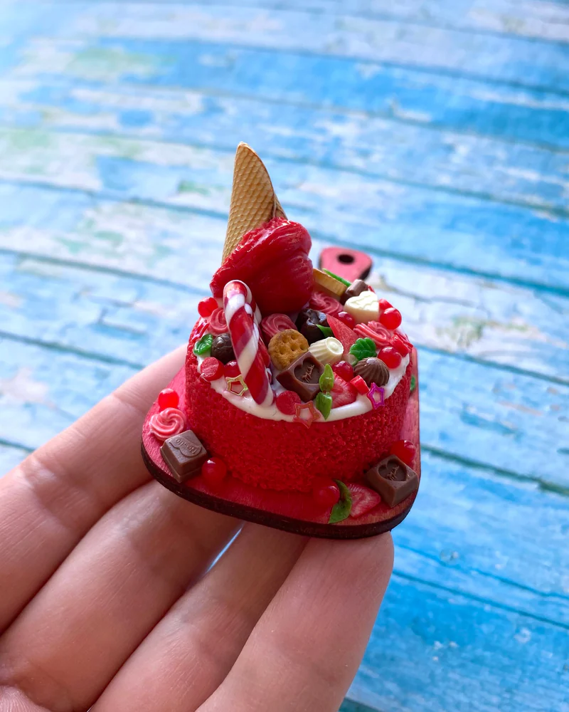 Миниатюрный торт «Клубничное настроение 🍓» Кукольная миниатюра