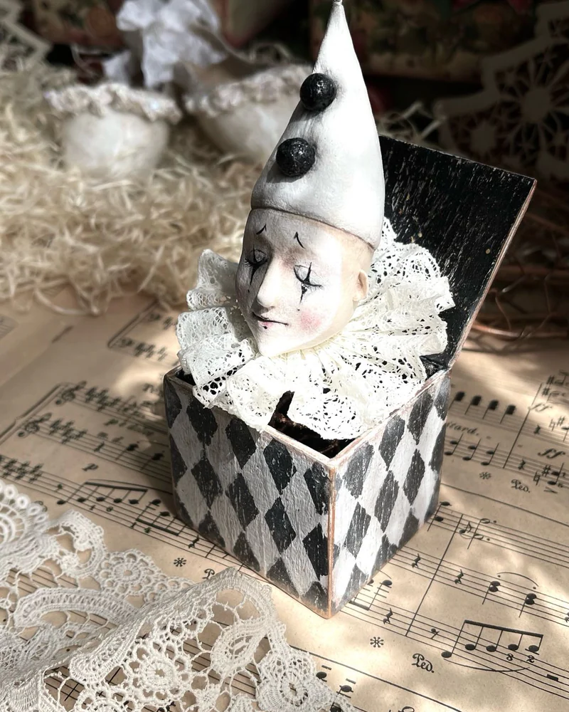 Уникальные игрушки “Jack in the Box”