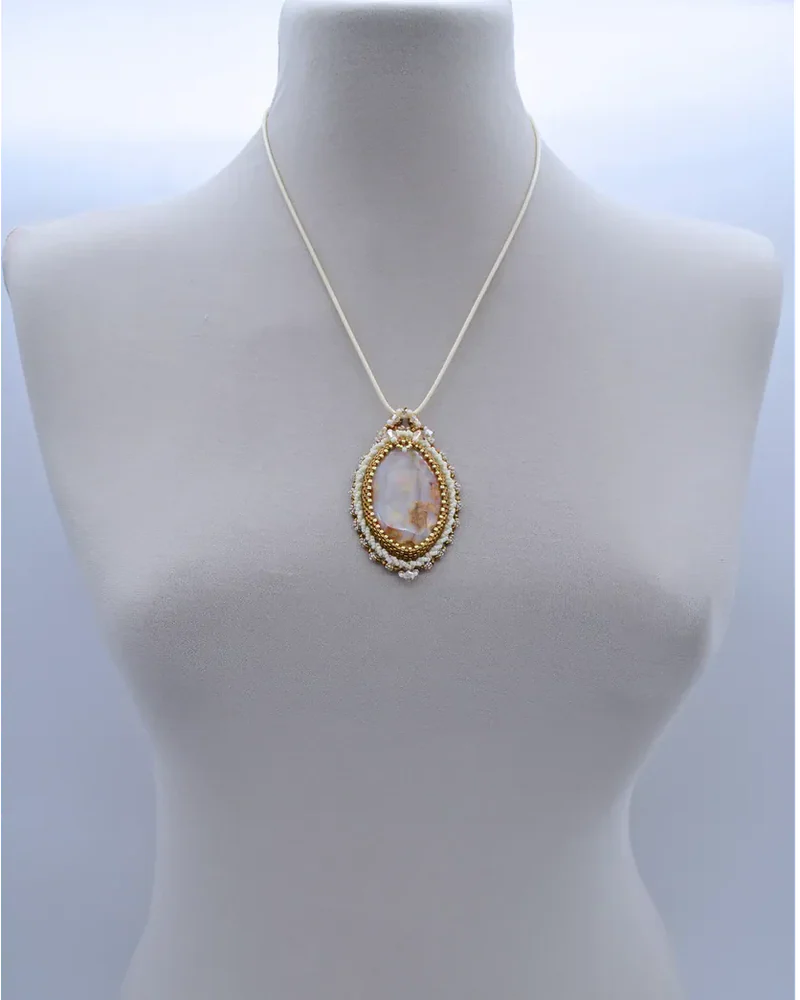 Кулон с агатом Сакура и Swarovski