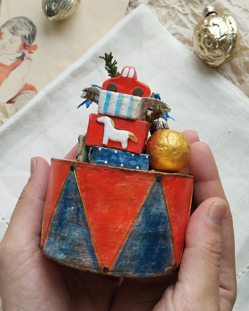 Ёлочные игрушки «Барабаны с подарками»