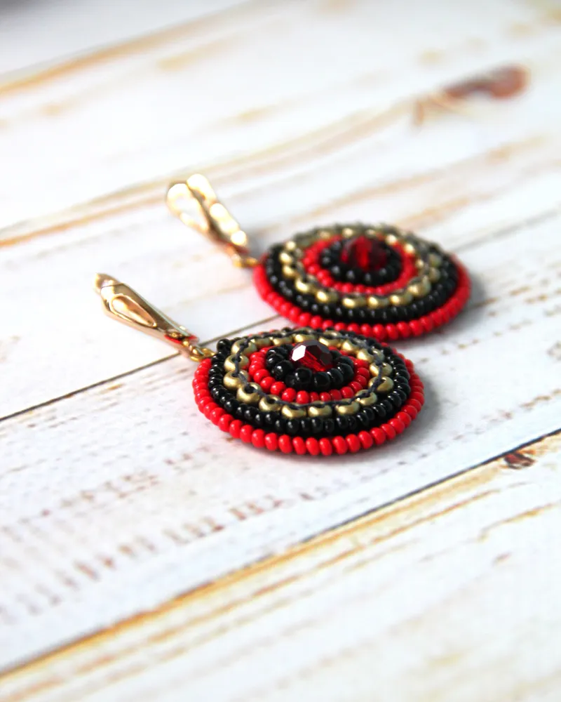 Серьги из бисера — Дерзкий красный