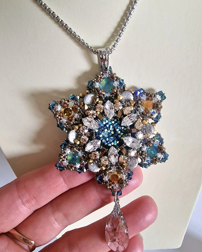 Кулон «Весенний» с кристаллами Swarovski