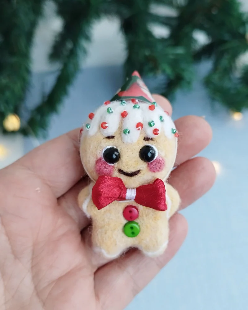 Брошь-булавка Пряничный человечек, Пряня брошь из шерсти