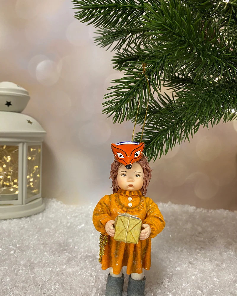 Ёлочная игрушка «Девочка лисичка»