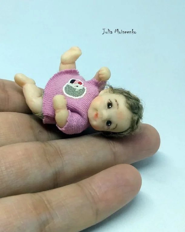 Кукла Девочка малышка для кукольного дома Миниатюра 1 к 12