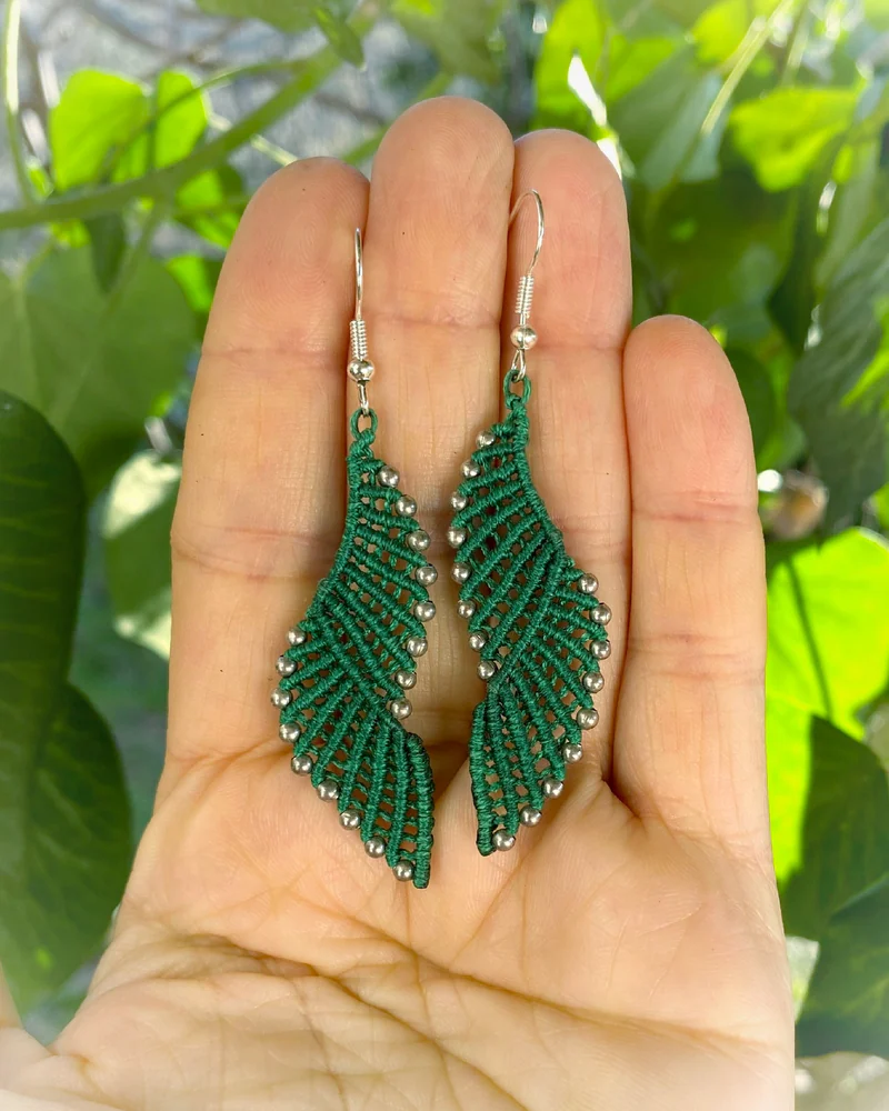 Серьги макраме «Крылья» — Зелёные