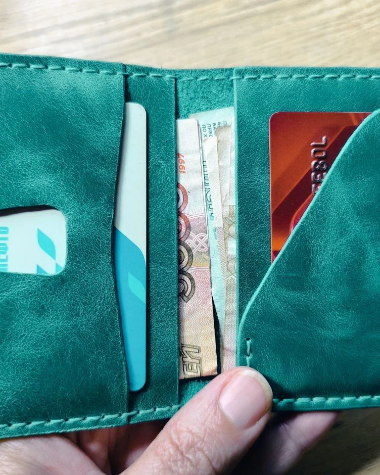 Картхолдер БИРЮЗА