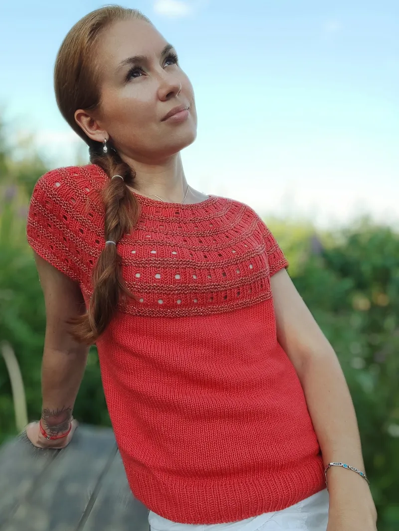 Футболка Клео, красная