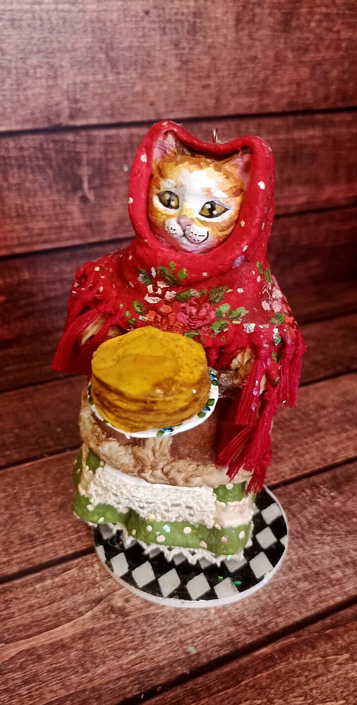 Кошечка с блинами