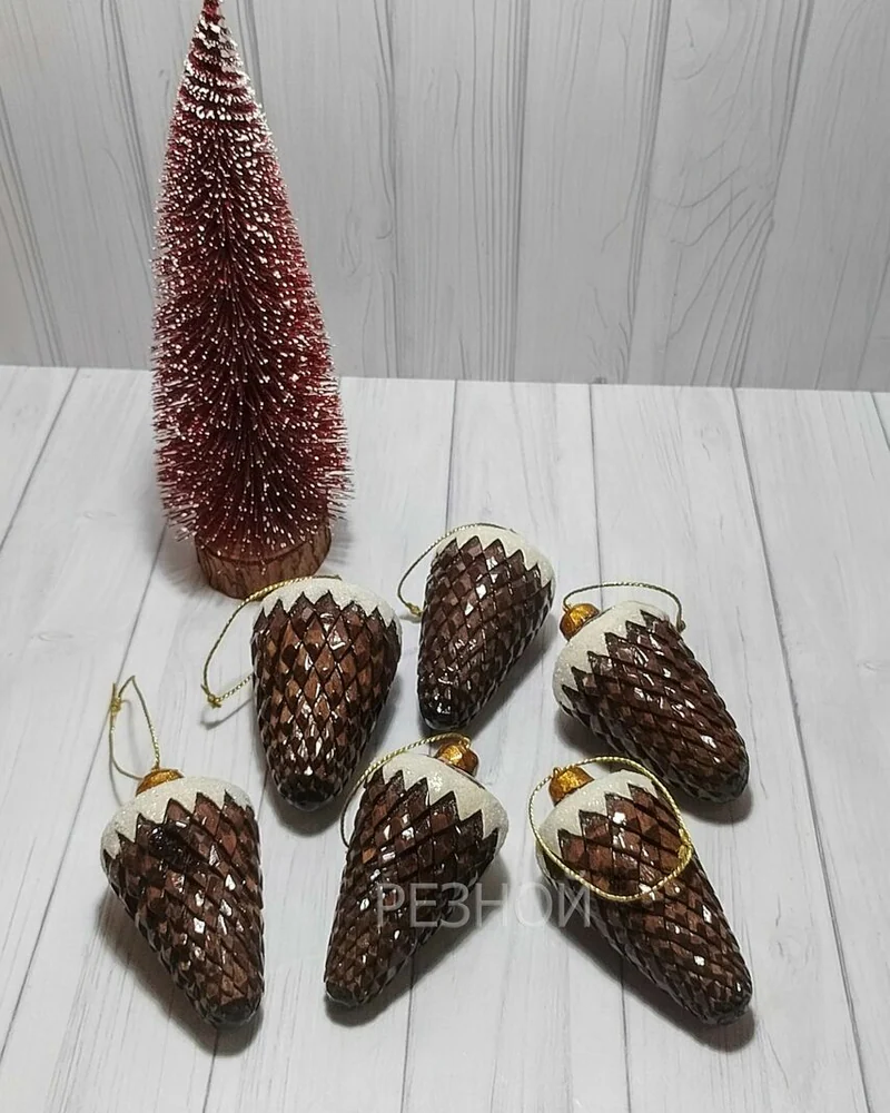Елочные игрушки Шишки