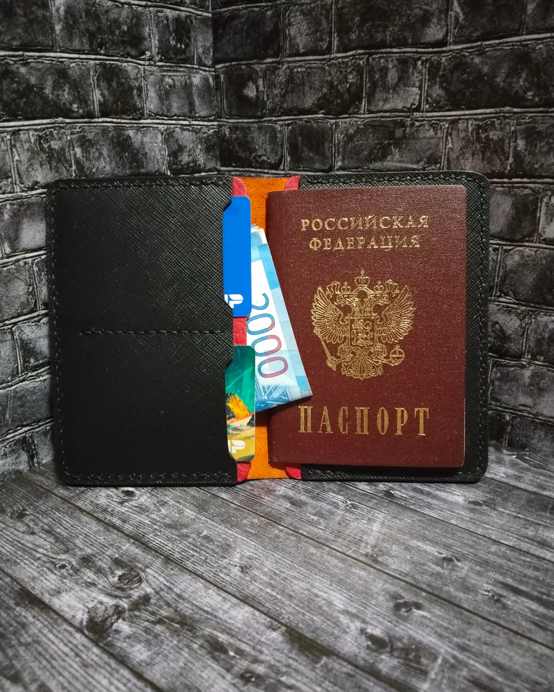 Обложка для паспорта и документов (докхолдер) из кожи — Апельсиновый кайман