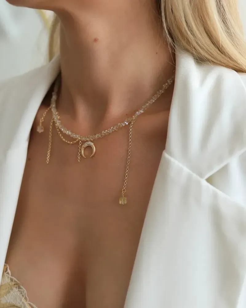 Асимметричный чокер с лунницей и кристаллами Swarovski