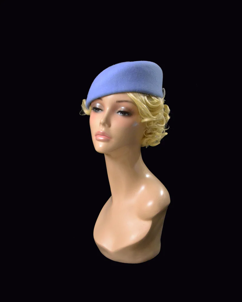Шляпа небесно голубая