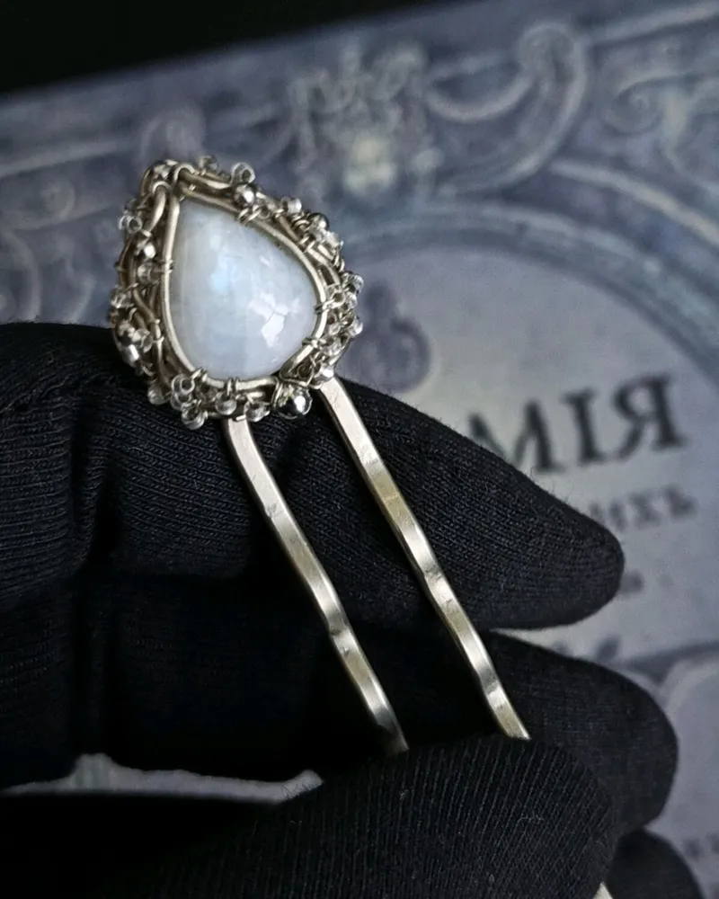 Шпилька для волос с лунным камнем, заколка "Moon flower" — голубой — Лунный камень